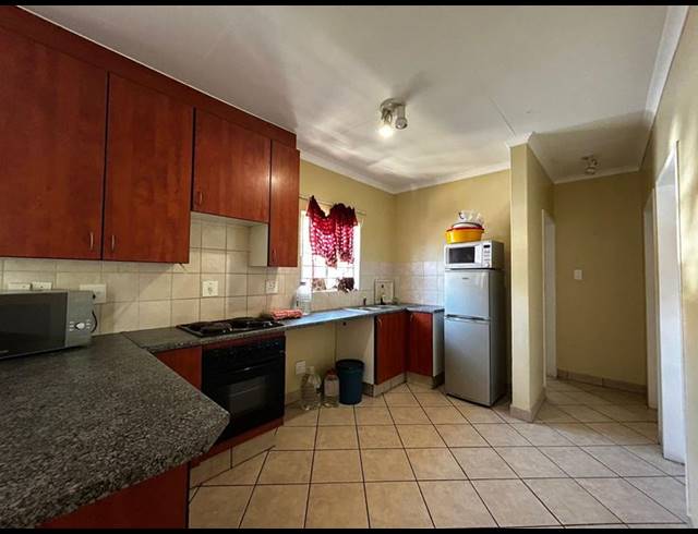 2 BEDROOM APARTMENT FOR SALE IN VORNA VALLEY